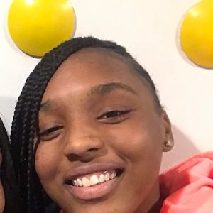 Meet your Posher, Raynelle